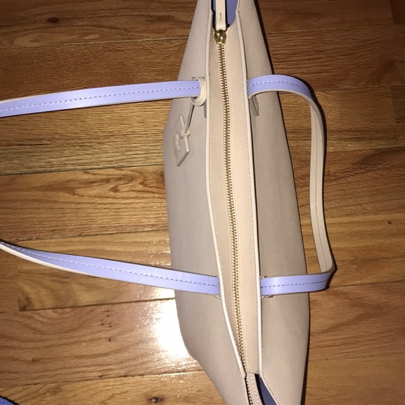 Kate Spade Purse - Picture 5 of 9